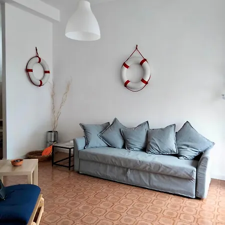 M335 - Marcelli, Ampio Bilocale Fronte Mare Con Balcone Marcelli