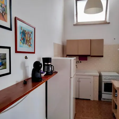 M335 - Marcelli, Ampio Bilocale Fronte Mare Con Balcone